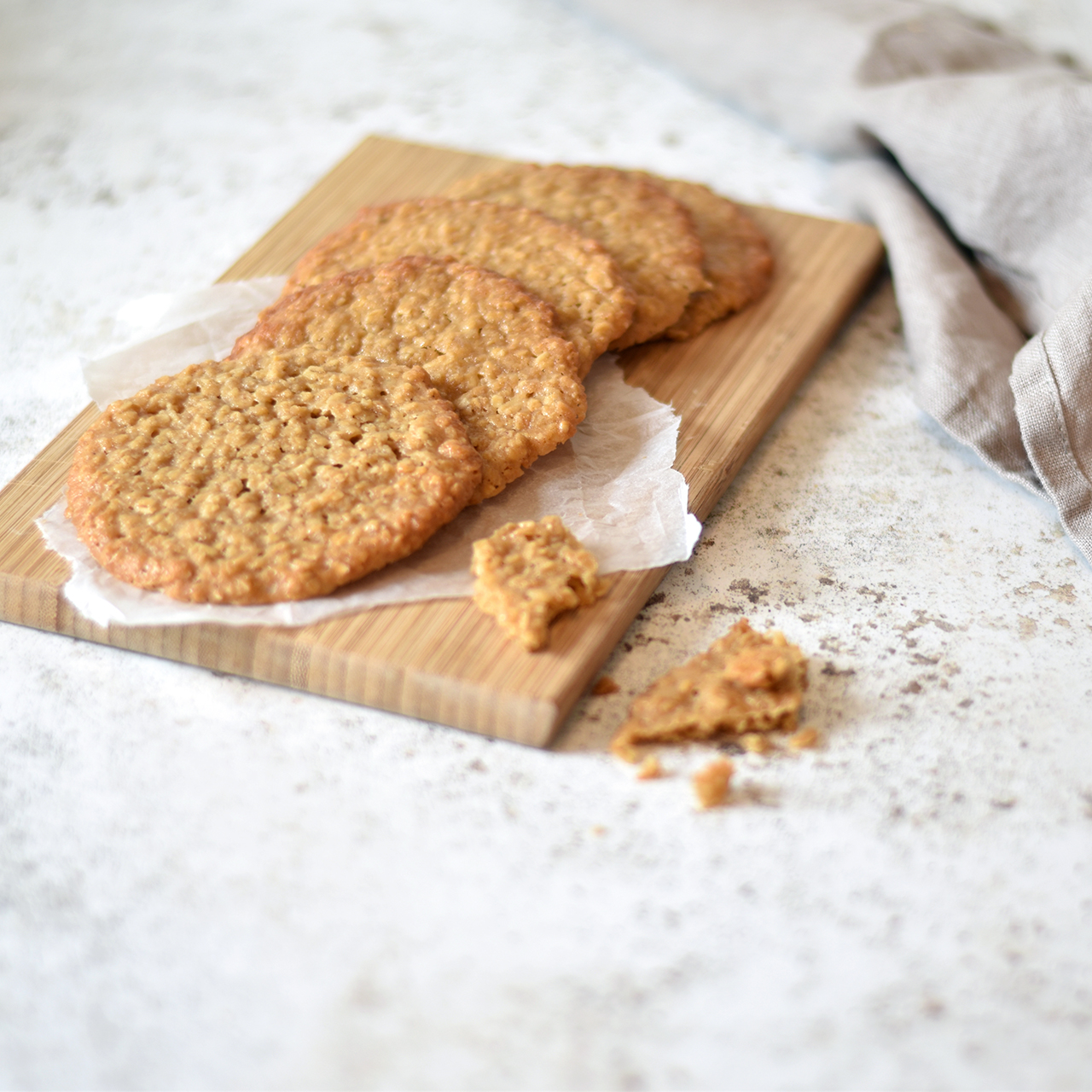 Caramel biscuits without added sugar - Sukrin